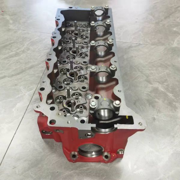 diesel Engine Cylinder Head J05e Sk200-8 Sk250-8 Vh11101e0b61 for Excavator