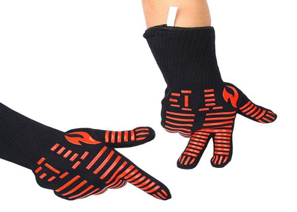 Comfortable Heat Resistant Work Gloves Black Line Red Silicone OEM Design