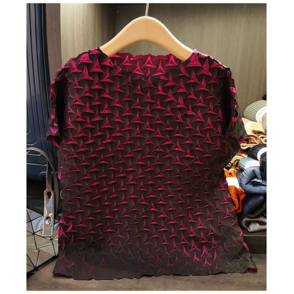 New Set of Natural Waist Summer Women Plus Size Slim T-shirt + Half Skirt Pleated 3d Set