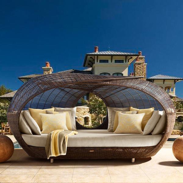 Outdoor Furniture Half Round Rattan Daybed with Soft Cushion and Wicker Patio Furniture