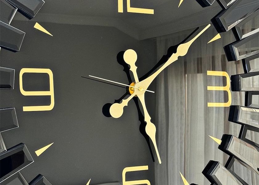 60CM 80CM Black Mirror Wall Clock Stylish Timepiece With Gold Accents