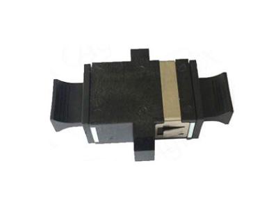 A manutenção programada, flange completa preta Padrão Pegada 8/12/24 do milímetro retira o núcleo do adaptador da fibra ótica MTP com 2 tampões de poeira