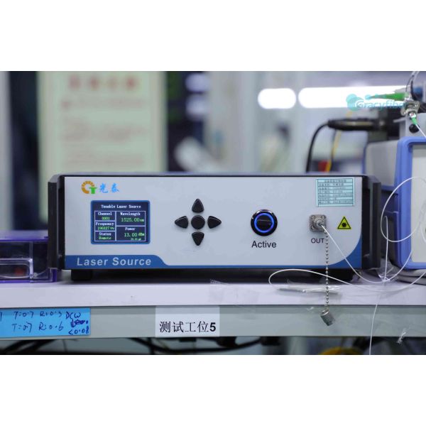 Ultra Low Profile Lidless Optical Fiber Array Solutions 1 Channel To 32 Channels
