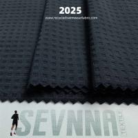 Découvrez la polyvalence du tissu des leggings étirés pour votre collection de leggings