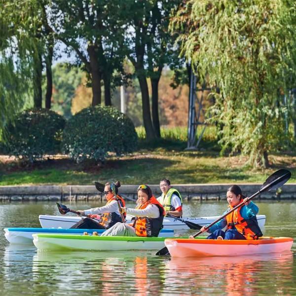 Cheap Factory Price Customized Blow Molded HDPE Beginner One Person Sit On Top Kayak For Children Adult
