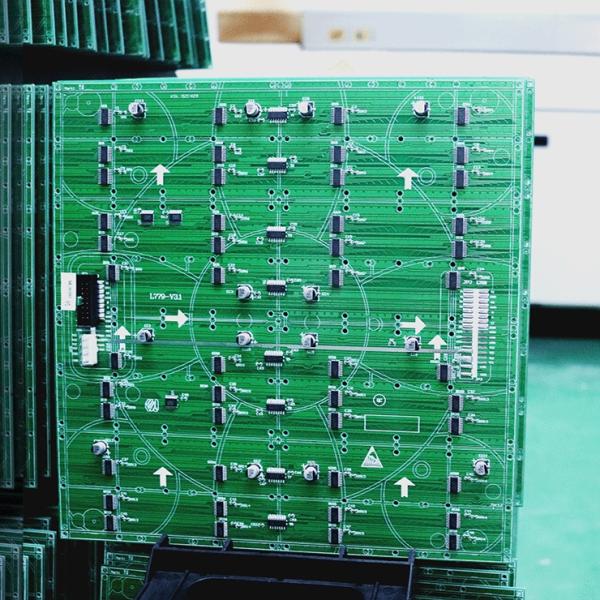 Дисплей СИД на открытом воздухе рекламы 6000 Нит, на открытом воздухе стена приведенная видео афиши