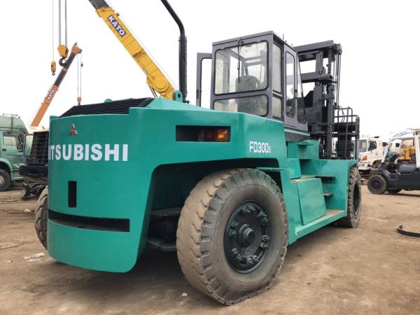 Japanese Mitsubishi Second Hand Diesel Forklifts / 30ton Used Forklift Trucks