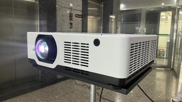 Plein projecteur de HD SMX, projecteur de laser de 6500 lumens pour le cinéma à la maison