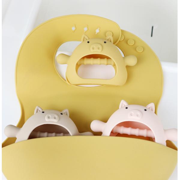 Изготовленный на заказ различный силикон Teether сжатия ручки формы свиньи форм для младенца с различными дизайнами
