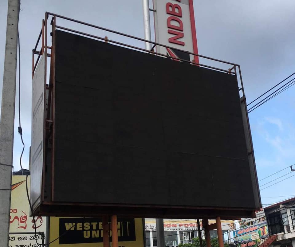 На открытом воздухе полный цвет размер шкафа 960 x 960mm Стен-установил фиксированный дисплей СИД P4 рекламы P5 P8 P10