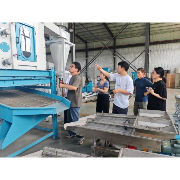 Wholesale Cheap Price High cost performance Dog Cat Fish Feed Extruder/Feed Processing Machines Pet Food Processing/Automatic fish food making machines for Sale
