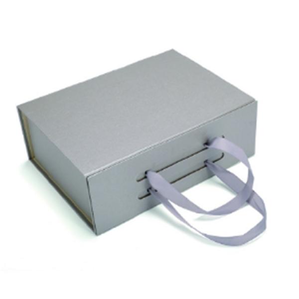 Изготовленным на заказ картонные коробки напечатанные логотипом, рифленая упаковывая коробка с ручками