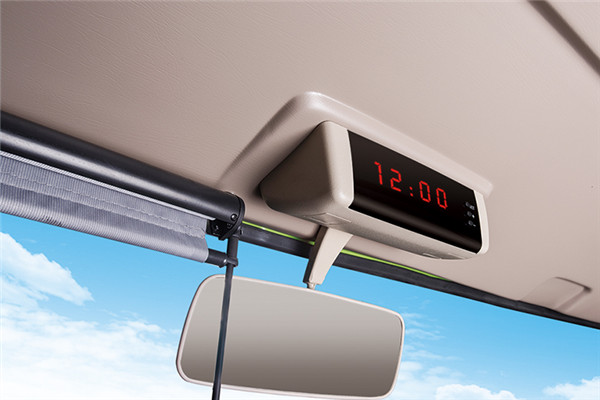 Бренд используемый дизелем мини автобуса 2013 год Кинлонг 99% новое с 23 местами