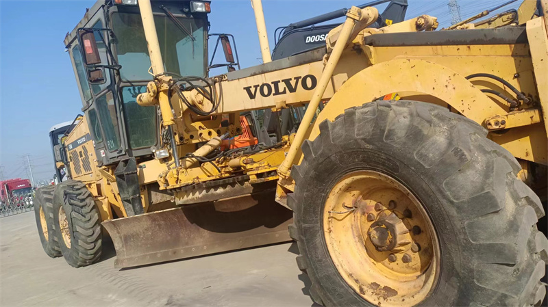 Volvo G740 использовал строительную технику мотора гусеницы используемую грейдером