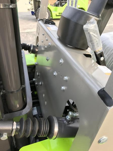Green Forklift Diesel 5 Ton SNSC 4000kg Load  Diesel Counterbalance