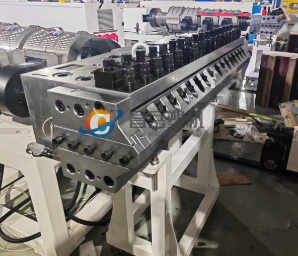 80/156 Máquina de extrusão de folhas de PVC Linha de produção de folhas de mármore de PVC UV