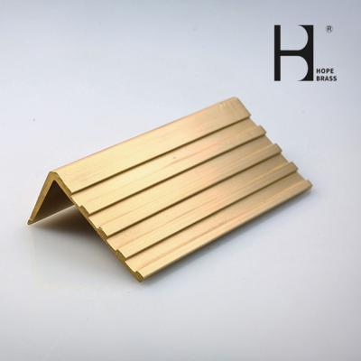 SGS L Shape Non Slip Stair Edging , HPB58-3 Brass Tracks Stair Nosing