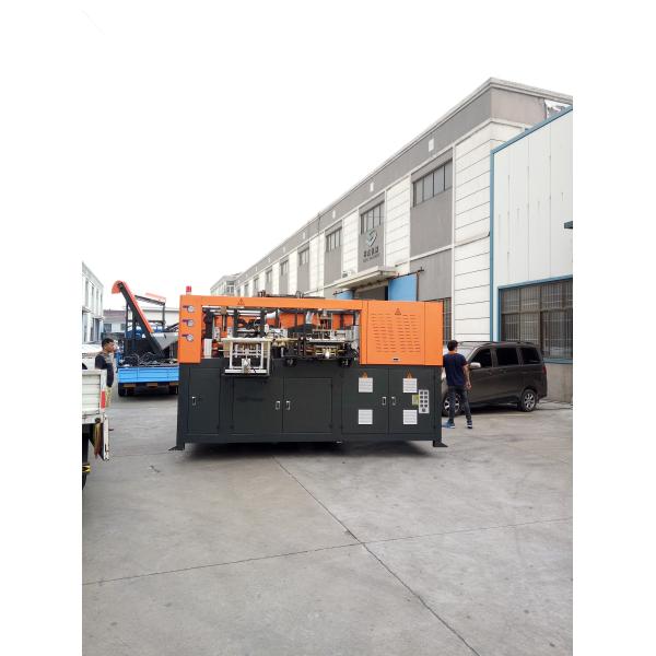 220 / 380V Automatic Pet Blowing Machine With Screw Capping Magnetic Torque