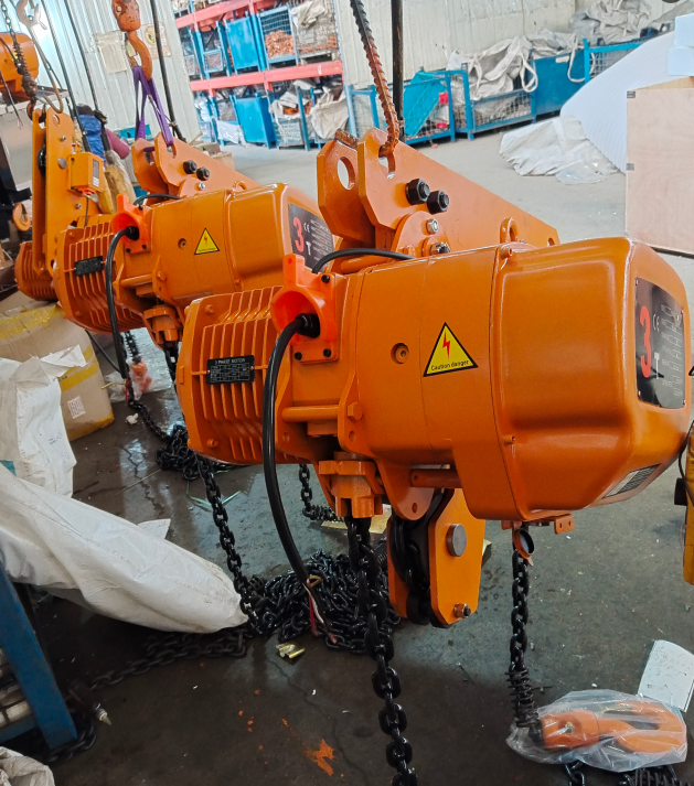 Low Headroom Electric Chain Hoist With Traveling Trolley Safe Operation