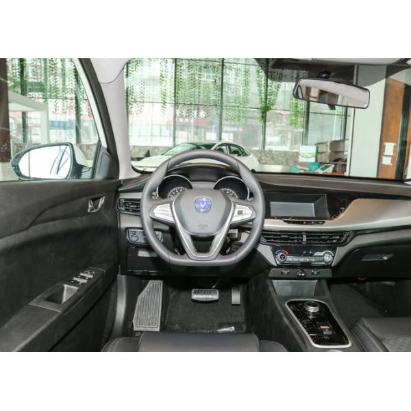 EV460 Eado Changan Car EV 5 Doors 5 Seats Compact Sedan