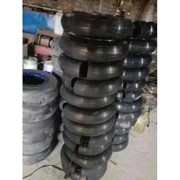 Black NBR Rubber Tyre Coupling with Tensile Strength 8-12Mpa for Steel Industry in F40-F250 Size