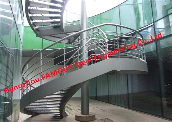 Corrimão espiral interno de aço, trilhos da mão do metal do preto ISO3834