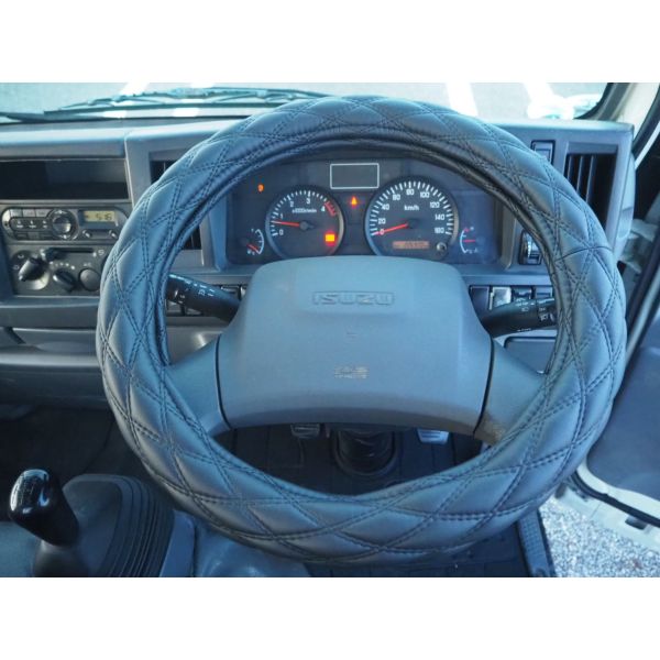 Isuzu Elf Truck 2 Ton Wide Long Low Floor MT Load Size 430/207/38 ETC Aluminum Block Hill Start Assist Leveler Rearview Camera1Spare Tire 2Ton Base 2Ton Car Mission Manual MT Mounting Flat Car 6 Speed