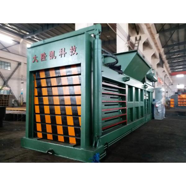 Material de alimentación manual del transportador de la máquina de papel horizontal de la prensa que ata con correa