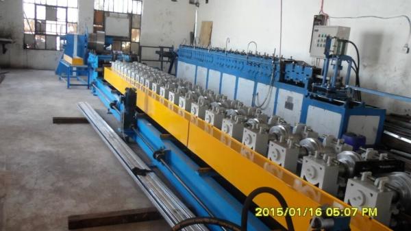 Rolo do quadro de porta da eficiência que forma a máquina, rolo do metal que forma a linha