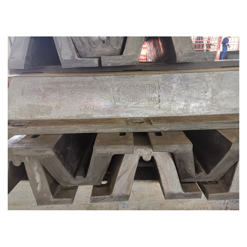 Standard Size High Energy Absorption Solid Super Arch Rubber Fender