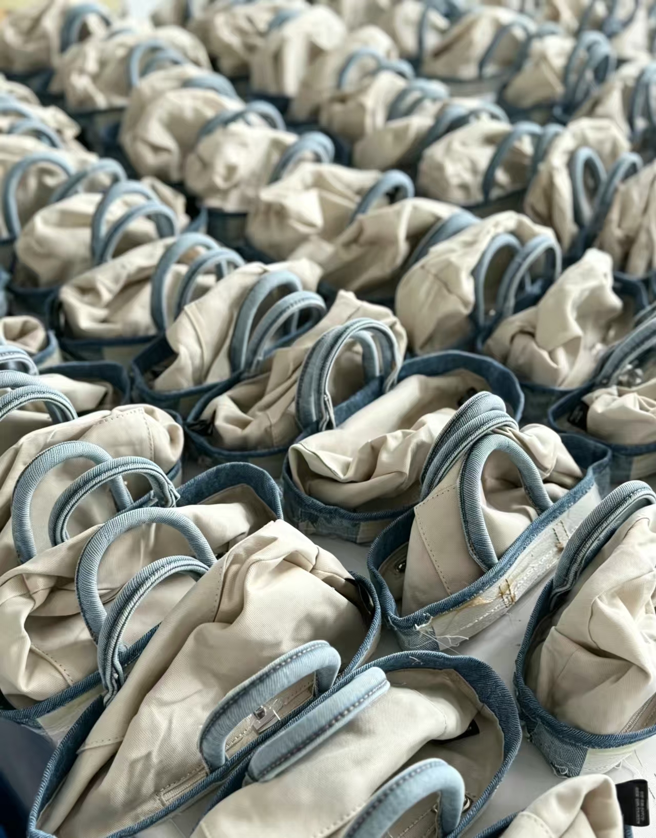 Shenzhen Simeng Garments Co., Ltd.
