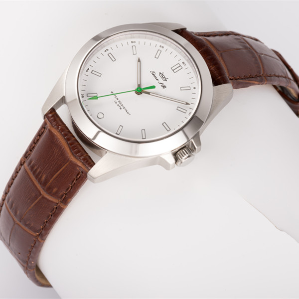 Modern style women's quartz watch with ultra-long battery life
