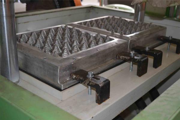 380V / 220V / Customized Egg Tray Making Machine With Reciprocating And Rotary