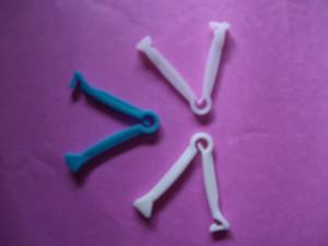Surgical Sterile Disposable Umbilical Cord Clamp For Holding Newborn's Umbilical Cord