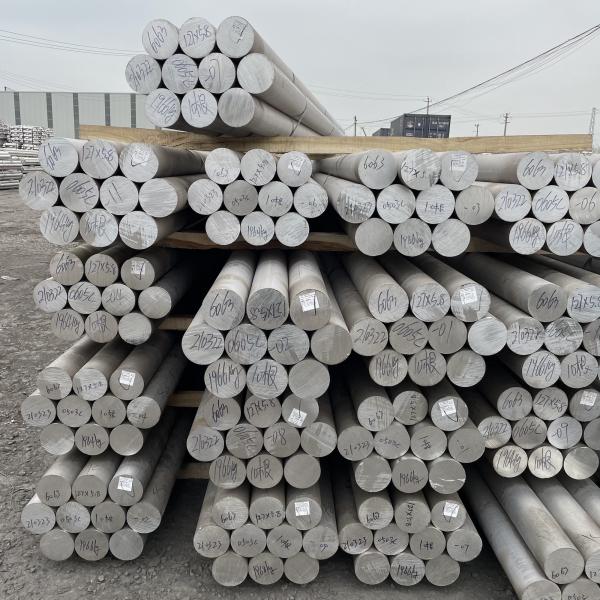 ASTM 2024 6061 Solid Aluminum Round Stock 6000mm For Transportation Tools