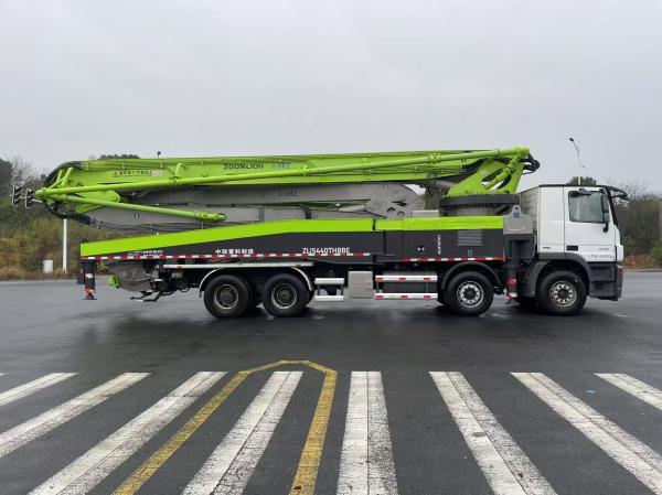 2020 Zoomlion utilisé 56m Mercedes-Benz châssis pompe à béton camion pompe à béton