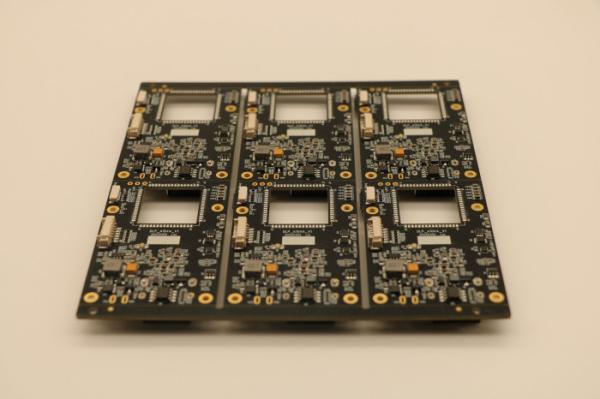 Serviço de fabricação de montagem de PCB SMT de 0,1 mm para produção de protótipos e em massa