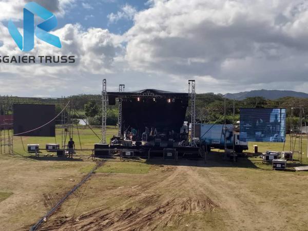Welded Aluminum Flat Roof Truss In Concert For Large Scale Performance