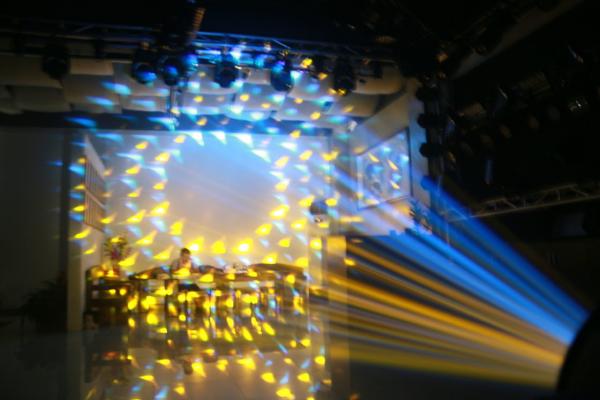 Vios 260W 9R 3 In 1 Beam Wash Zoom Dj Moving Head Lights With 16 Standard DMX 512 Channels