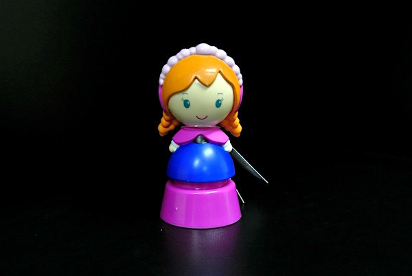 Frozen Princess Plastic Toy Figures With Disney Logo Blue / Pink Color