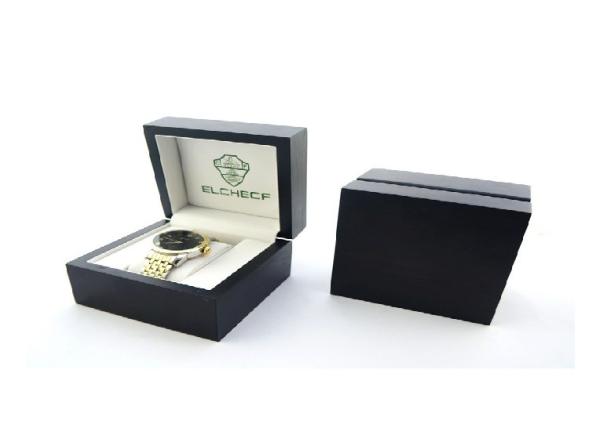 OEM Watch Packing Box , Luxury Varnish Wooden Watch Box FSC Certification