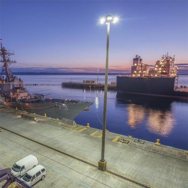 Coluna exterior de pólos claros de inundação da iluminação com o pó do HDG revestido