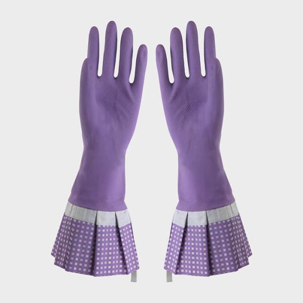 Пурпурные перчатки практически и красивого дополнительного длинного рукава резиновые с красивыми картинами