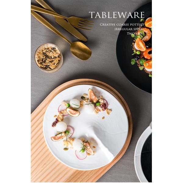Artistic Conception Japanese  Irregular Circle Porcelain Plates FDA Approval