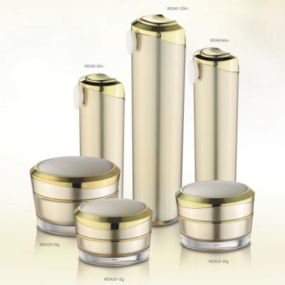 Frasco de creme acrílico quadrado dourado Frascos de embalagem cosmética WDA1-50g-a 72.5*62mm