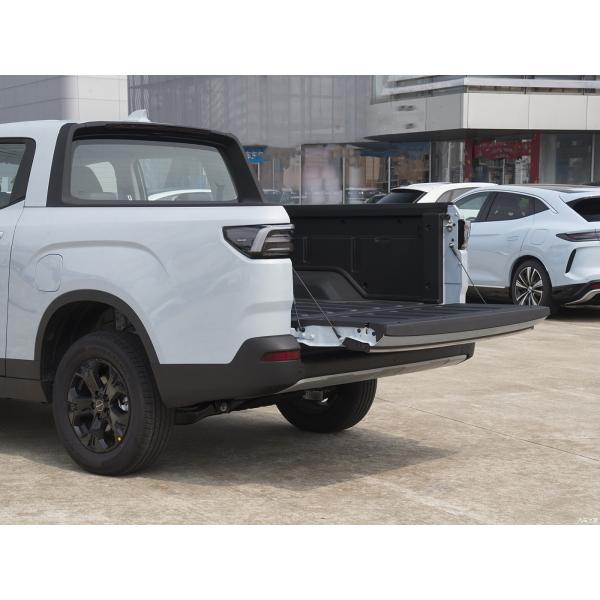 Geely RD6 's State-of-the-Art Electric Midsize Pickup Truck for Commercial Purposes