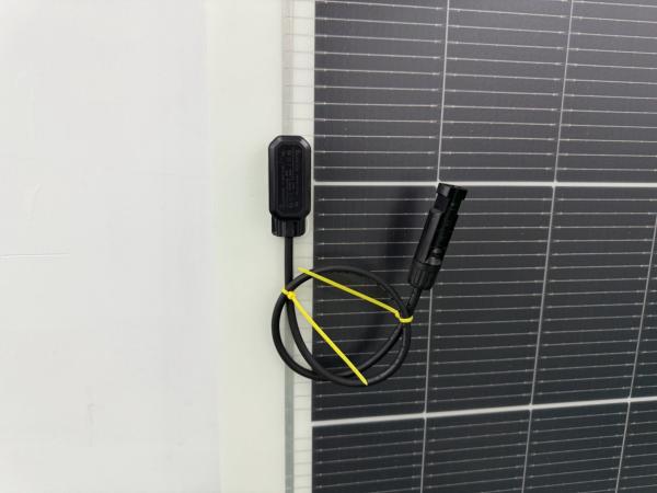 120W 430W 580W 200W Panneau solaire flexible entièrement noir pour véhicule de plaisance sur le toit de bateau BIPV Voltage de fonctionnement optimal 44.19V