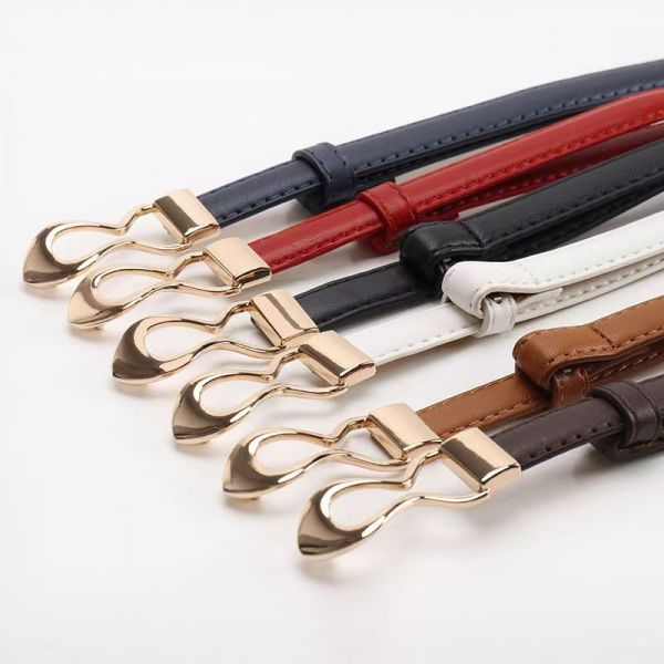 New hook-and-loop adjustable belt for women, versatile and minimalist, perfect with dresses and coats, slimming waistline, thin and easy to carry and store.