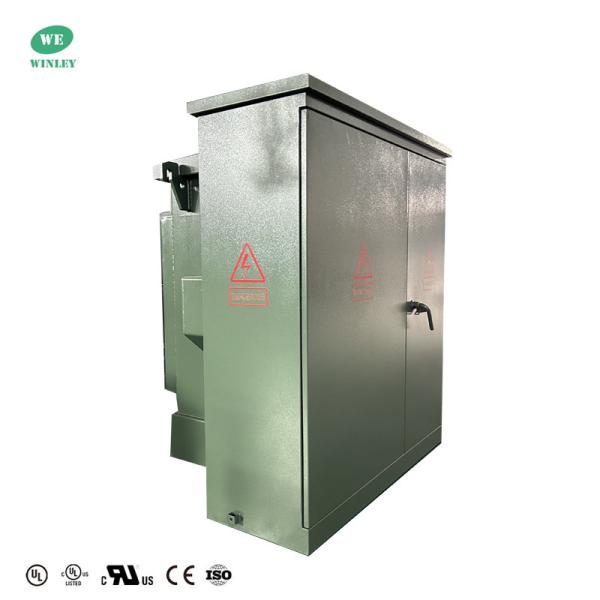 Distribution de puissance immergée dans l'huile du transformateur monté sur une plate-forme à trois phases de 150kva 12470v à 208v