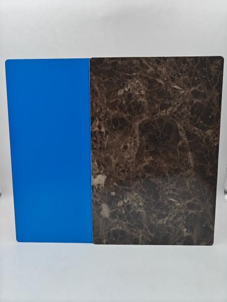 Plaques de panneaux ACP incendiaires d'épaisseur de 5,0 mm Surface métallique brossée pour boîtiers et cloisons de colonne